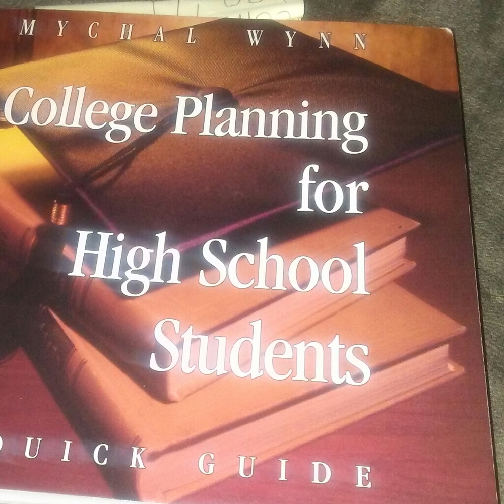 A College planning guide book for high schoolers